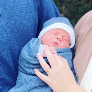 Princess Eugenie Instagram - We wanted to introduce you to August Philip Hawke Brooksbank.. 💙💙💙⁣
⁣
Thank you for so many wonderful messages. Our hearts are full of love for this little human, words can't express. We are excited to be able to share these photos with you.⁣
⁣
📸 By our wonderful midwife.  Thank you to the wonderful essential workers including our midwife who came to discharge our boy.