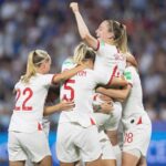 Princess Eugenie Instagram - Good luck tonight @lionesses You're an inspiration to all... it's coming home! #lionesses #football