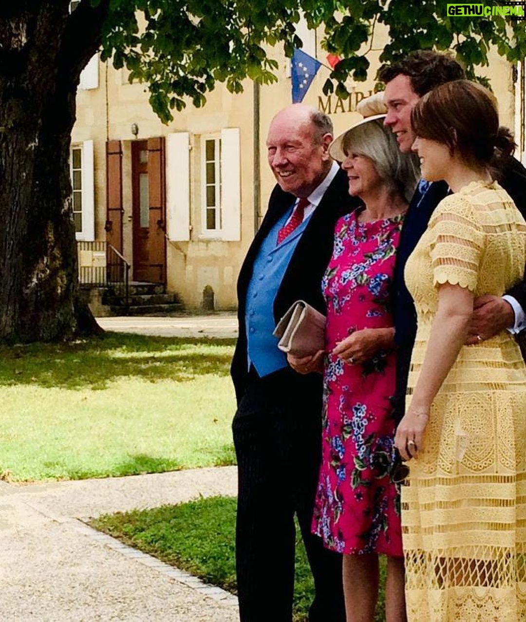Princess Eugenie Instagram - Happy Father's Day to my father and father-in-law and to all fathers celebrating today and everyday... Xx 😘