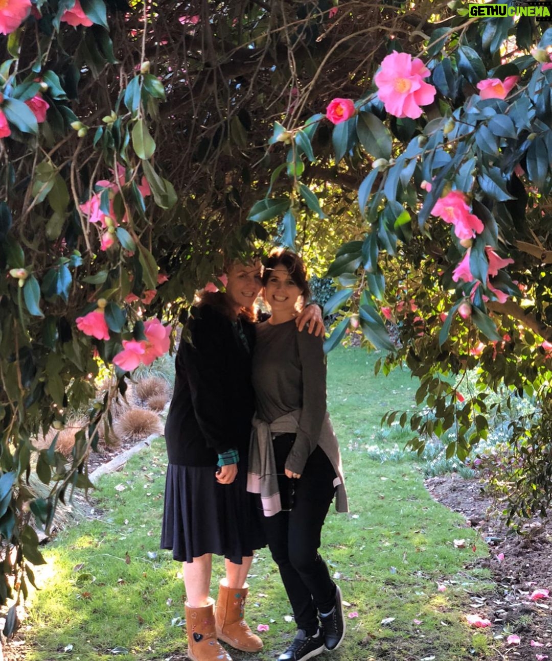 Princess Eugenie Instagram - Happy Mother's Day!! 🥳 Today I want to celebrate my mumma but also all the amazing mothers out there. I would like to celebrate all the mothers that can't be with their children today because they are saving lives or keeping their distance to keep them and their children safe. Today and every day we should tell our loved ones how much we love and cherish them. #happymothersday #happy #mother