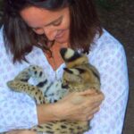 Princess Eugenie Instagram - I was lucky enough to go to @mogowildlifepark in 2009 whilst visiting my Aunt in Australia. It was such an incredible experience to be with the animals and meet such a dedicated team of people supporting these magnificent creatures. Mogo Wildlife Park reopened this past weekend after the devastating bushfires threatened the park and lives of the keepers and animals. Chad Staples, the zoo’s director, received a text "leave now to the east towards the beach and shelter in place", but he and his team chose instead to stay and fight the fire to save the park. I'm in awe of how human determination and drive can overcome such terrifying circumstances and I wanted to share this story of hope after what Australia has been through. All my thoughts have been and are with all those who are affected by the fires in Australia. @mogowildlifepark @zookeeper_chad