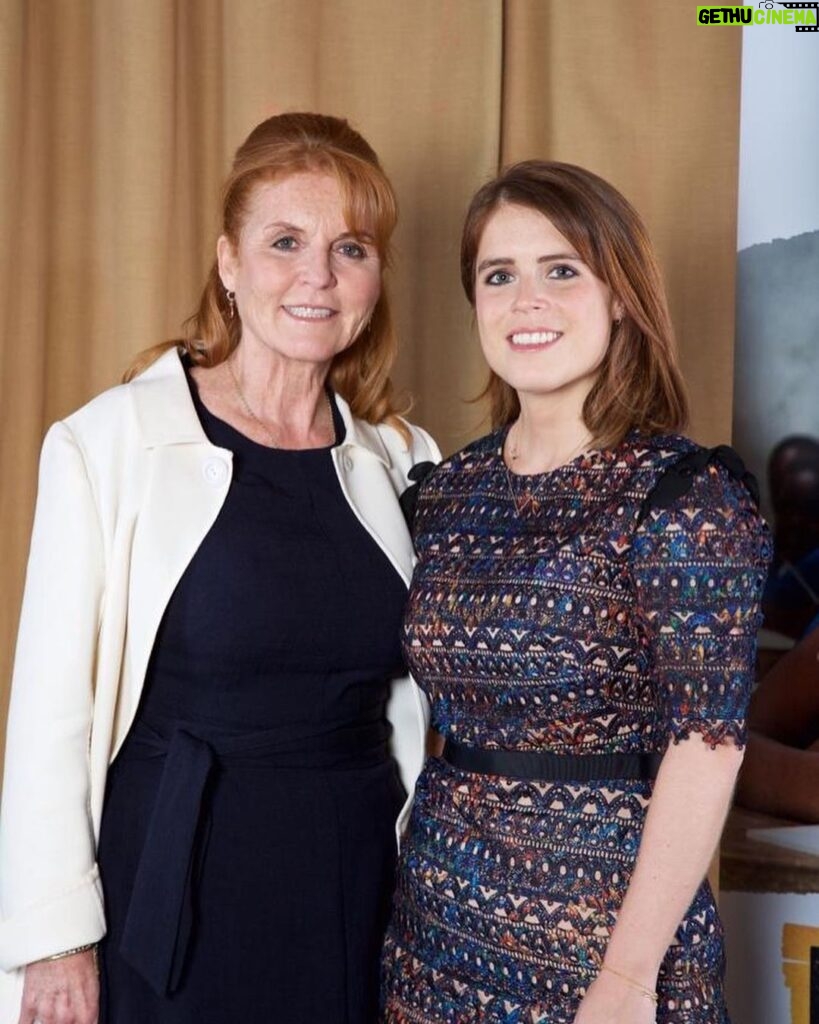 Princess Eugenie Instagram - As a proud global ambassador for @streetchild, I was delighted to attend an event with my dear Mum to mark #InternationalDayOfTheGirl, which was held in partnership with @hellomag Today is a special day to celebrate girls across the world - something we should do daily. I'm so lucky to be able to have had parents that support me as a girl and I wish to do the same for others. Thanks to the UK government all public donations made before 4th January 2020 to Street Child’s #mindthegap appeal will be doubled, meaning a donation of just £15 is enough to cover the school fees, uniform and learning materials for a girl. #dayofthegirl #idg2019 #internationaldayofthegirl #mindthegap #ukaidmatch