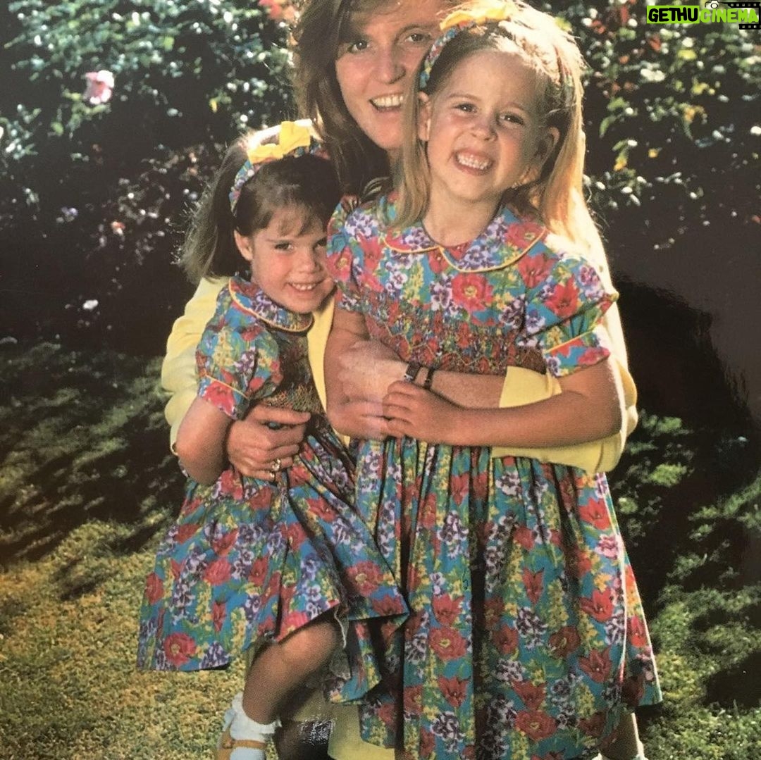 Princess Eugenie Instagram - You have been bossing it since before I was born and continue to be the most wonderful person, friend and big sister... Happy Birthday to you Beabea!! Xx 😘 🎉🎊🥳