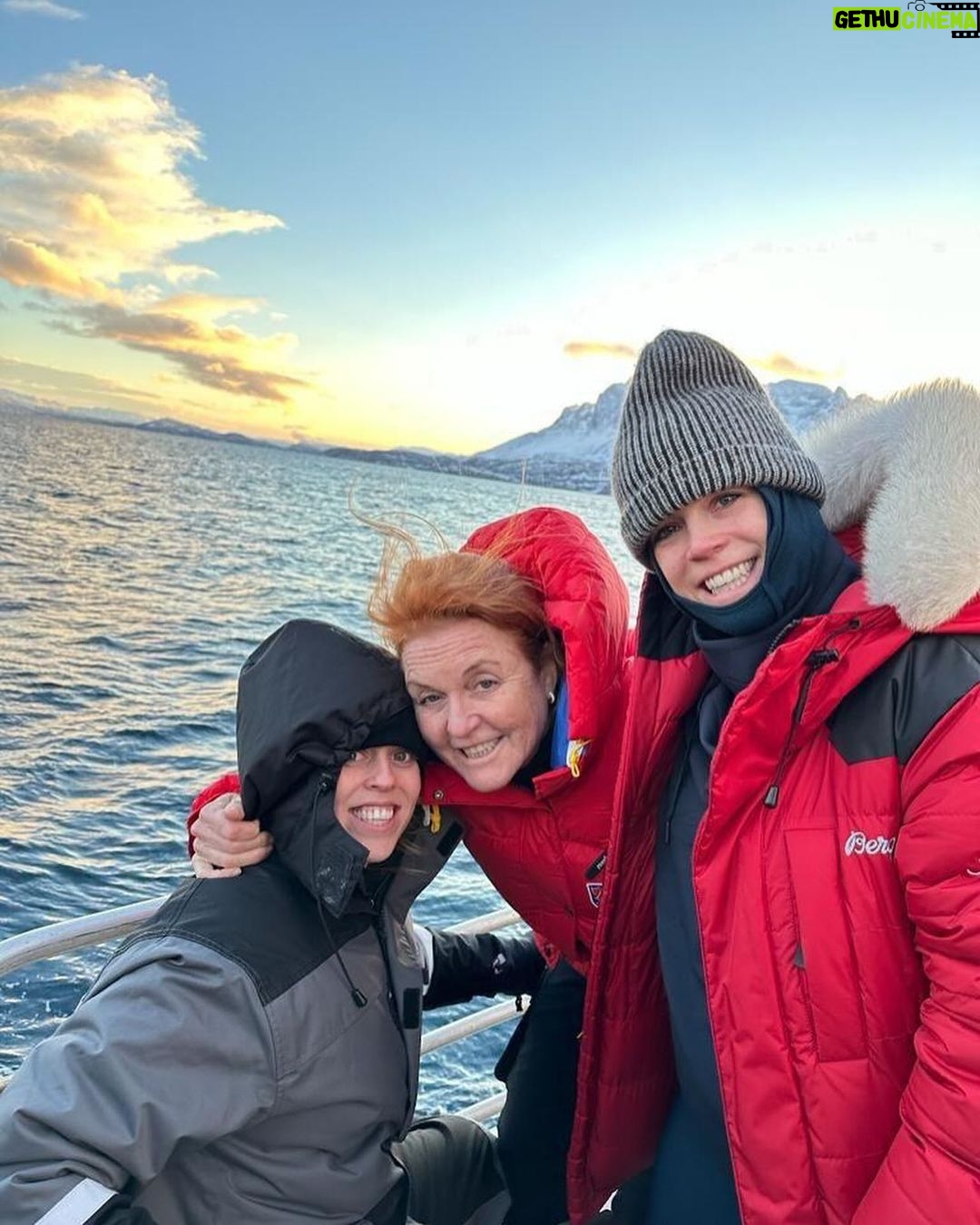 Princess Eugenie Instagram - Happy International Women’s day! Taking a moment to celebrate some of the incredible women in my life, whilst being so proud to bring up boys so they can go on to celebrate the women in theirs. ❤️❤️❤️