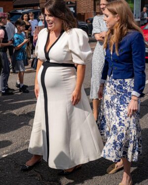 Princess Eugenie Instagram - Beatrice and I had so much fun in Chalfont St Giles for their Coronation Big Lunch. It was amazing to see so many people celebrating and we are very grateful to have spent some time with children, fluffy puppies and so many well-wishers for The King and Queen. 

The concert was such a special way to the end the day. What a beautiful way to honour The King's life of service. Of course my favourite part was seeing the big whale lit up in the sky. #coronation