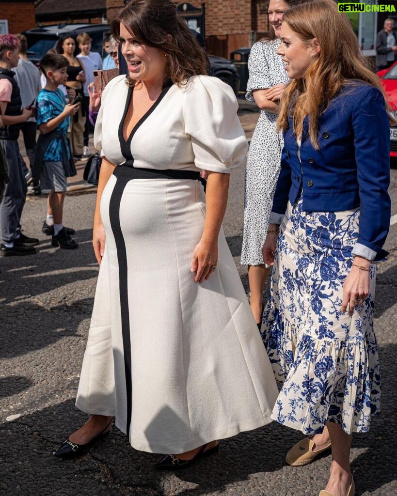 Princess Eugenie Instagram - Beatrice and I had so much fun in Chalfont St Giles for their Coronation Big Lunch. It was amazing to see so many people celebrating and we are very grateful to have spent some time with children, fluffy puppies and so many well-wishers for The King and Queen. The concert was such a special way to the end the day. What a beautiful way to honour The King's life of service. Of course my favourite part was seeing the big whale lit up in the sky. #coronation