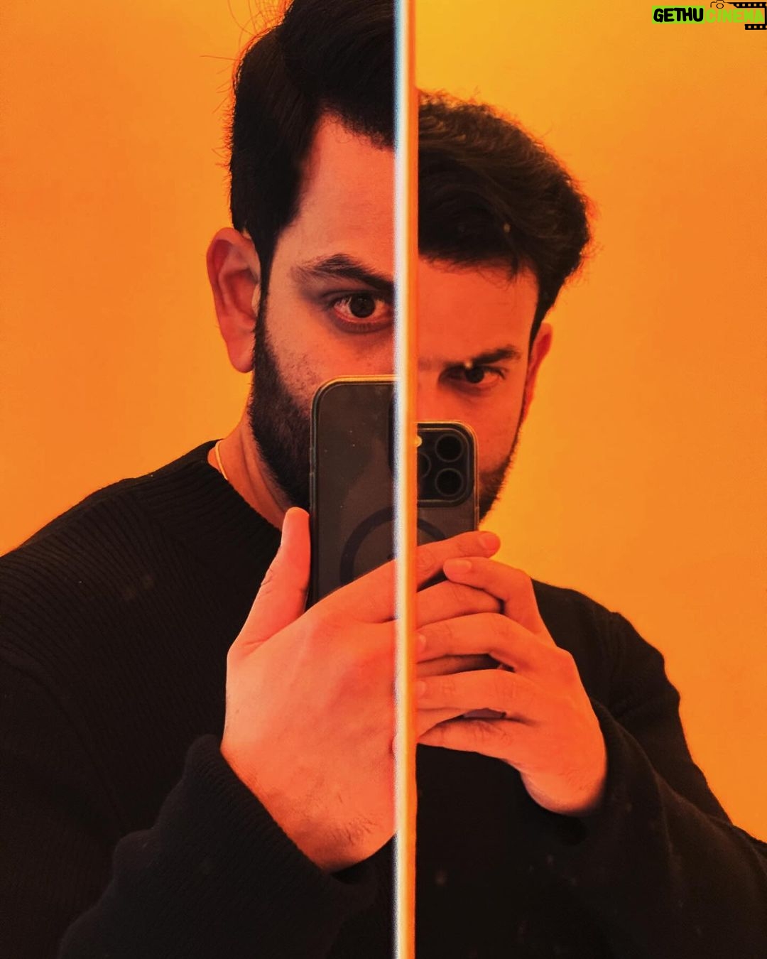 Prithviraj Sukumaran Instagram - PERSPECTIVE 🧿#L2E #EMPURAAN