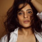 Priya Bapat Instagram - Hot mess 📷 @shrutisbagwe