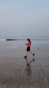 Priya Bapat Instagram - Running into the new year with a splash of positivity – because every step counts! 🌟 #BeachRunGoals #hello2024