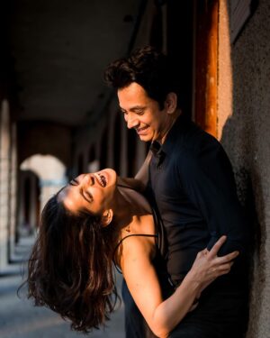 Priya Bapat Instagram - In your golden light, I radiate joy.

📸 @sprinkledwords 

#love #umeshpriya #thisisus #lovestory #forever #youandme