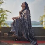 Priya Bapat Instagram – A lightweight handmade saree always puts a big smile on my face! My mom used to wear sarees all the time, even while traveling, finding them the most comfortable outfit. I began loving sarees because of her, and I quickly fell in love with this drape. The enduring love for sarees is one reason @bapatshweta and I started @sawenchi 😍🤌🏻