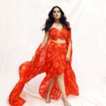 Priya Bapat Instagram – My ‘90s heroine vibes.🧡🍑🌶️

Outfit @zenscouture 
Foot wear @bugattishoes.in 
Styled @bapatshweta 
📸 @shrutisbagwe 
Make up @saurabh_kapade 
Hair @suhasshinde1