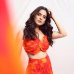 Priya Bapat Instagram – One for the love of Hair and Make up 🧡

@zenscouture 
Shoes @bagatt.in 
📸 @shrutisbagwe 
@saurabh_kapade @suhasshinde1