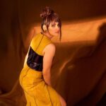 Priya Bapat Instagram – Caption please 🧡

@vir_shete 
@bapatshweta 
@tejasnerurkarr 
@saurabh_kapade 
@hairbymeghaa
