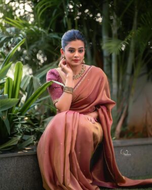 Priyamani Instagram - Stepping into the spotlight draped in elegance and grace❤️❤️❤️
Wearing : @anushareddy.couture 
jewellery : @sammohana_by_anushauppaluri @alluringaccessories.a2 
Styling : @stylebyannapurna 
Team : @i.deekshasetti 
📸 : @v_capturesphotography 
MUH : @pradeep_makeup @shobhahawale