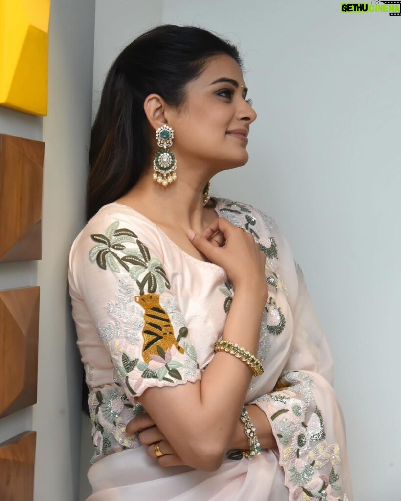 Priyamani Instagram - Because I am a woman, I must make unusual efforts to succeed. If I fail, no one will say, She doesn’t have what it takes. They will say, - Women don’t have what it takes. #womensdayeveryday Outfit - @alokandharsh Jewels by @sulthandiamondsandgold Styled by @theitembomb ❤ MUH : @pradeep_makeup @shobhahawale 📸 : @sharonacvin Retouched by : @v_capturesphotography