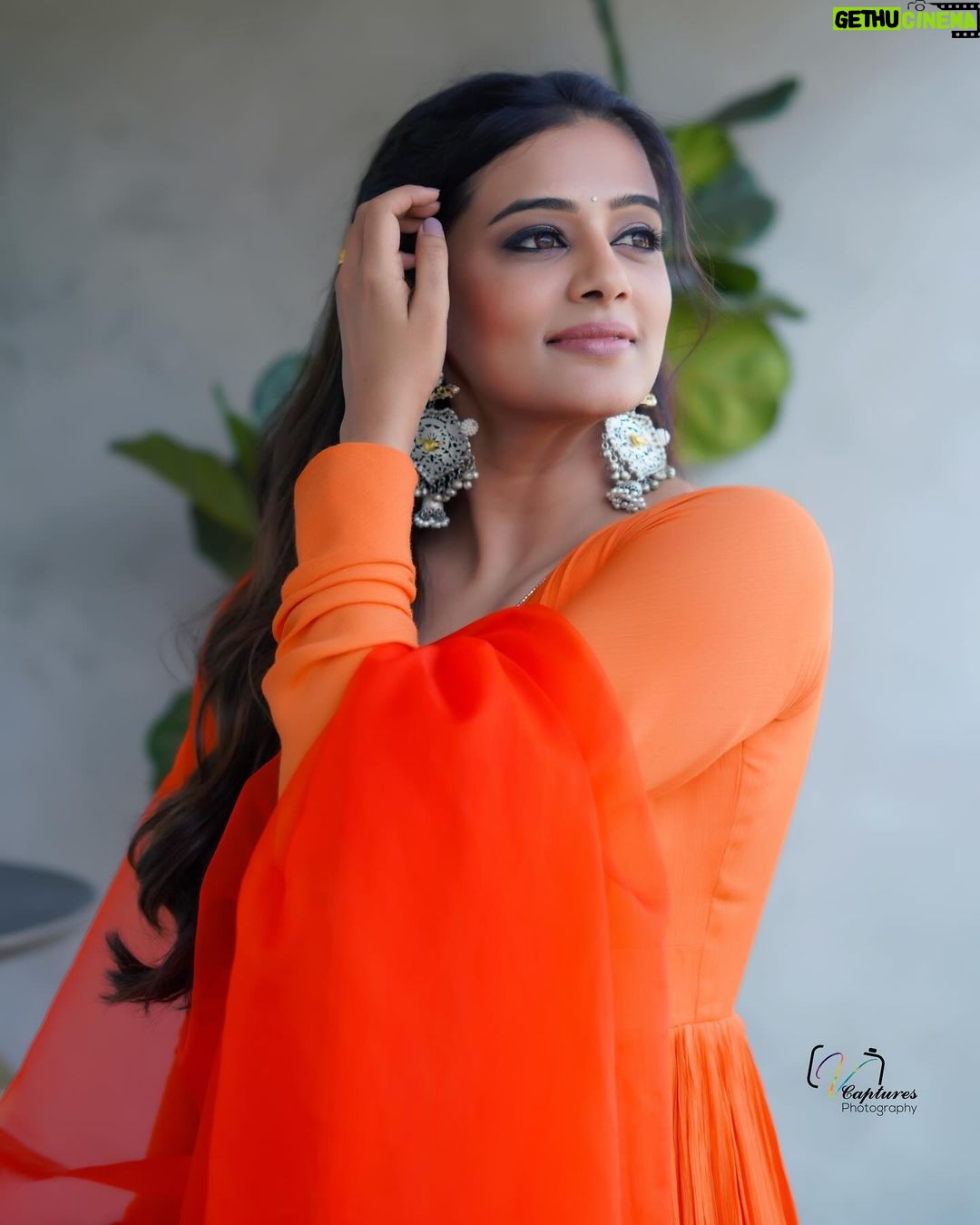 Priyamani - 368.4K Likes - Embrace your elegance and let it shine ✨✨✨
Outfit : @harshitasinghviofficial
Jewellery : @houseofqc
Styling : @stylebyannapurna
Team : @i.deekshasetti
📸 : @v_capturesphotography
MUH : @pradeep_makeup @shobhahawale