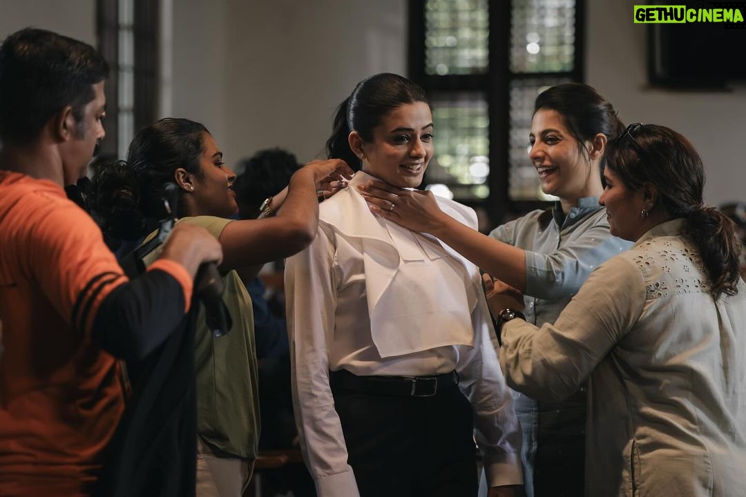 Priyamani Instagram - A little BTS of @neruthemovie #neru β¦. Thank you @jeethu4ever sir for considering me as Poornima π€ππ».. thank you @lintajeethu chechi for making me look good on screen π€π€π€.. thank you @santhi_mayadevi for teaching me the technicalities of being a lawyer on screen β€οΈπ€β¦ @actor.sidhique .. βDADβ β¦ onto the next case ??? π€£π€£π€£ Unfortunately havenβt got any BTS with the complete actor @mohanlal sir yet β¦. But was a pleasure sharing the screen space with him after 10years !! @anaswara.rajan .. you rock my dear π€.. more power to you Thank you @bennet_m_varghese π€