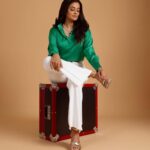 Priyamani Instagram - Dressed up for #Jawaan promotions Photographs by @shivkumardhale Wearing @sheczzarindia @vblitzcommunications Styled by @theitembomb Jewels by @aquamarine_jewellery PR: @shaneemz @expansionprofficial MUH : @pradeep_makeup @shobhahawale