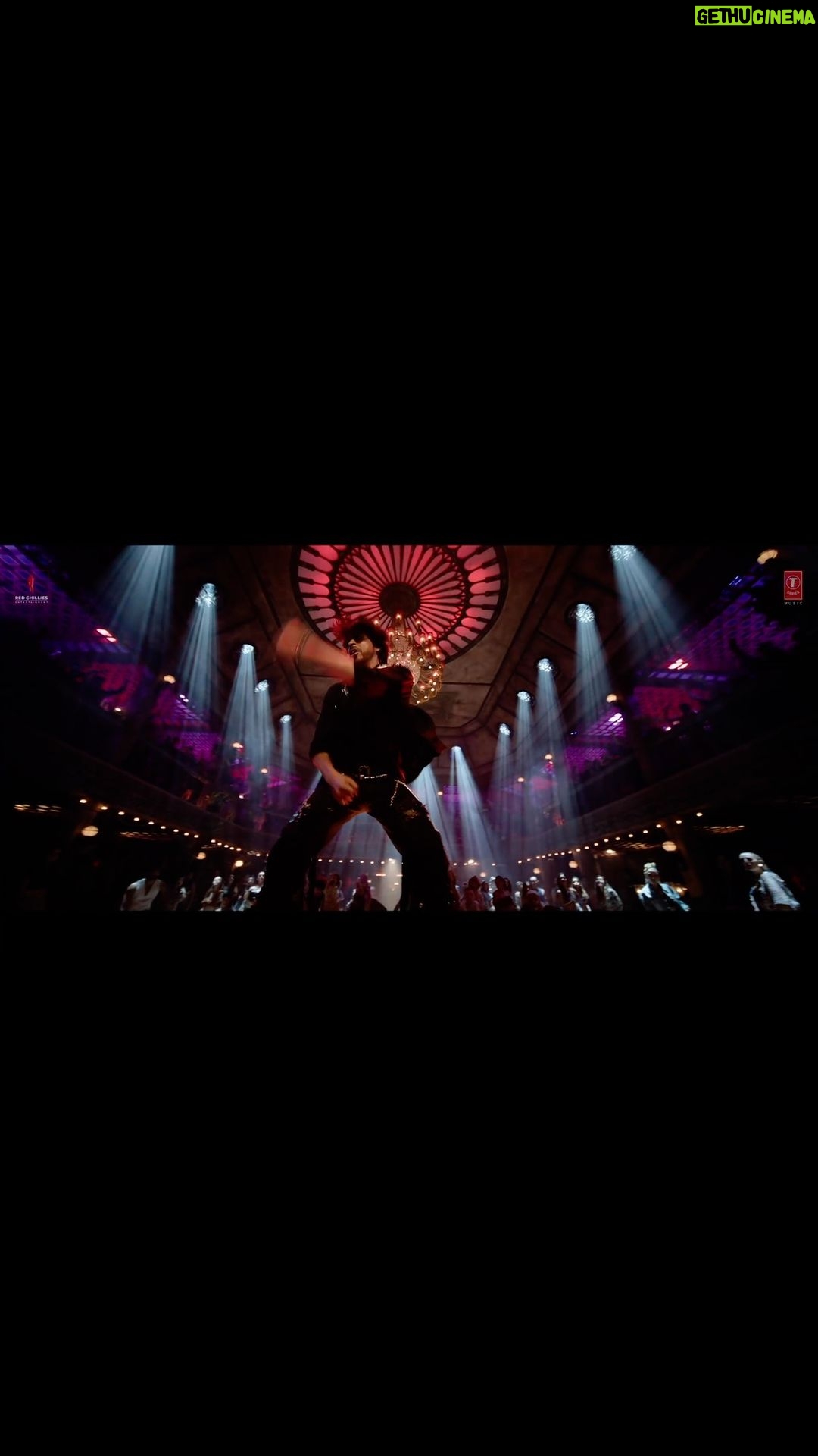 Priyamani Instagram - Get. Set. Burn up the Dance floor! 🔥 #NotRamaiyaVastavaiya song ippudu release ayyindi! సిద్ధంగా ఉండండి, డాన్స్ ఫ్లోర్ పై రచ్చ రేపడానికి! 🔥 #NotRamaiyaVastavaiya సాంగ్ ఇప్పుడు రిలీజ్ అయ్యింది! #Jawan releasing worldwide on 7th September 2023, in Hindi, Tamil & Telugu.
