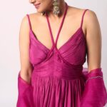 Priyamani Instagram - Pink state of mind 💞💞💞 Outfit : @baisegaba Earrings : @dilkashbyankita @vblitzcommunications 📸 : @yash_vb Styled by : @theitembomb ❤️ MUH : @pradeep_makeup @shobhahawale #article370 #february23rd #gratitude