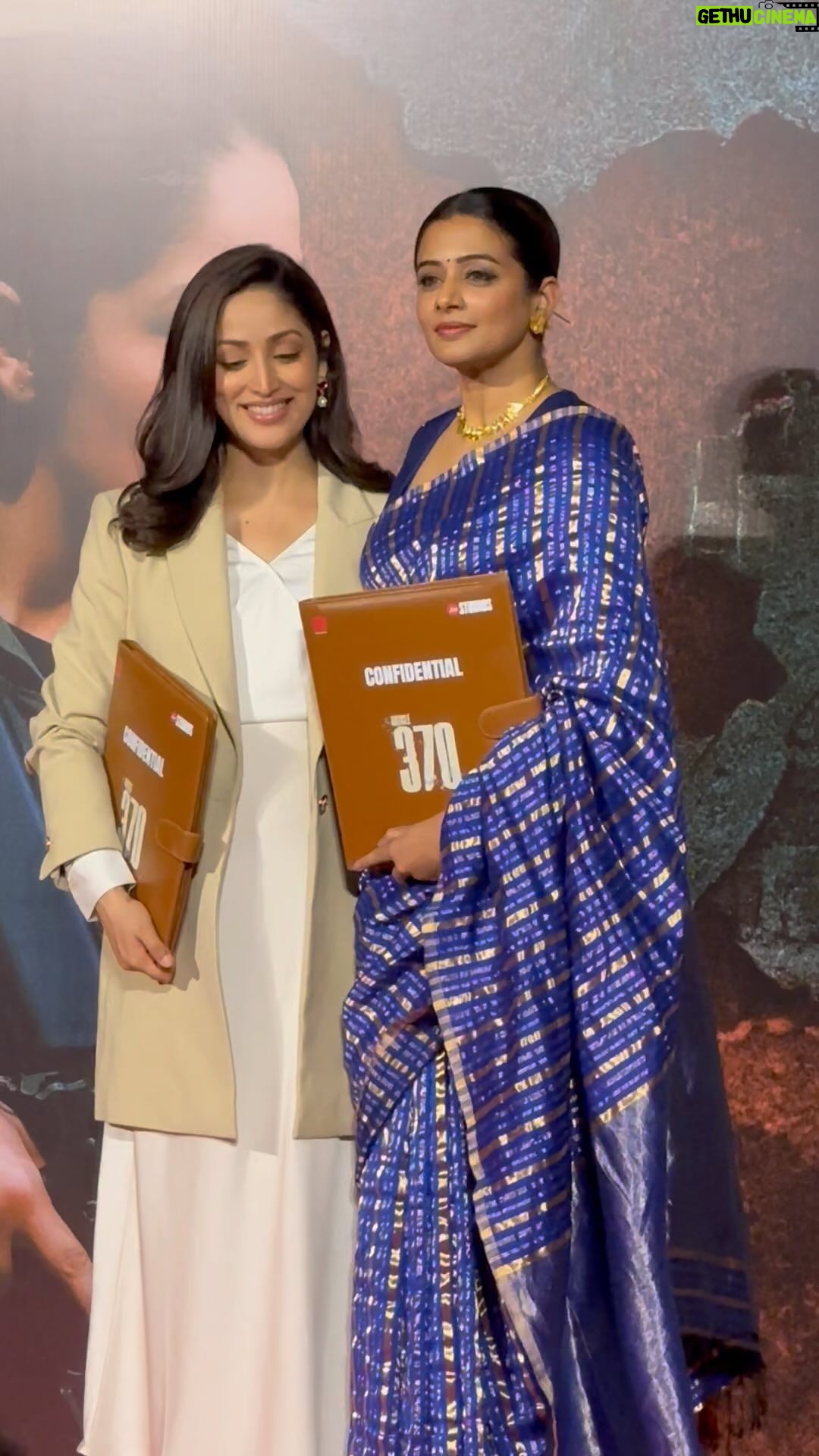 Priyamani Instagram - @pillumani today at the trailer launch of #Article370 with @yamigautam @adityadharfilms #adityasuhasjambhale in #mumbai styled by @theitembomb #priyamani #yamigautam #bollywood #newreel #trending