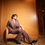 Priyamani Instagram - Power suiting through 🌹 #amazonprimevideo #areyouready @tweed.and.twine @viangevintage 📸 @shivamguptaphotography Shoes @oceedeeshoes Styled by @theitembomb MUH : @pradeep_makeup @shobhahawale