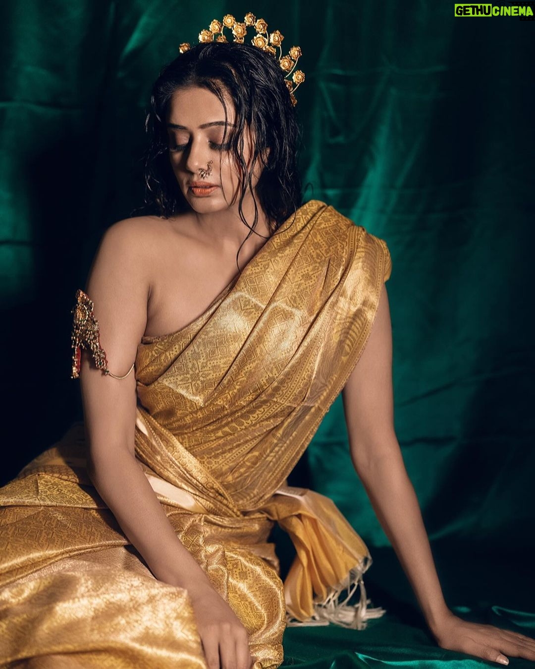 Priyamani Instagram - Felt like a painting @collectiveamara @raabtabyrahul 📸 @sbk_shuhaib Styled by @theitembomb ❤️❤️ MUH : @pradeep_makeup @shobhahawale