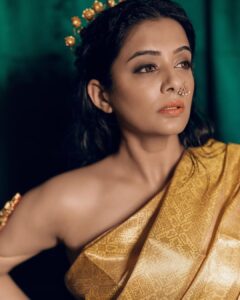Priyamani Instagram - Felt like a painting @collectiveamara @raabtabyrahul 📸 @sbk_shuhaib Styled by @theitembomb ❤️❤️ MUH : @pradeep_makeup @shobhahawale