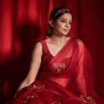 Priyamani Instagram - 🌺🌺 @pinkcitybysarika @raabtabyrahul @aquamarine_jewellery 📸 @sbk_shuhaib Styled by @theitembomb MUH : @pradeep_makeup @shobhahawale
