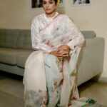 Priyamani Instagram - Absolutely enjoyed wearing this beautiful creation by @injiri and their team of 45 tailors and handwork ladies. All their garments are processed in-house right from conceptualisation, to design, to tailoring, and packaging. #materialsholdmemories Jewelry by @aquamarine_jewellery 📸 @sbk_shuhaib Retouching @ajmaltorres Styled by @theitembomb ❤️❤️ MUH : @pradeep_makeup @shobhahawale