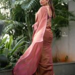 Priyamani Instagram - Stepping into the spotlight draped in elegance and grace❤️❤️❤️ Wearing : @anushareddy.couture jewellery : @sammohana_by_anushauppaluri @alluringaccessories.a2 Styling : @stylebyannapurna Team : @i.deekshasetti 📸 : @v_capturesphotography MUH : @pradeep_makeup @shobhahawale