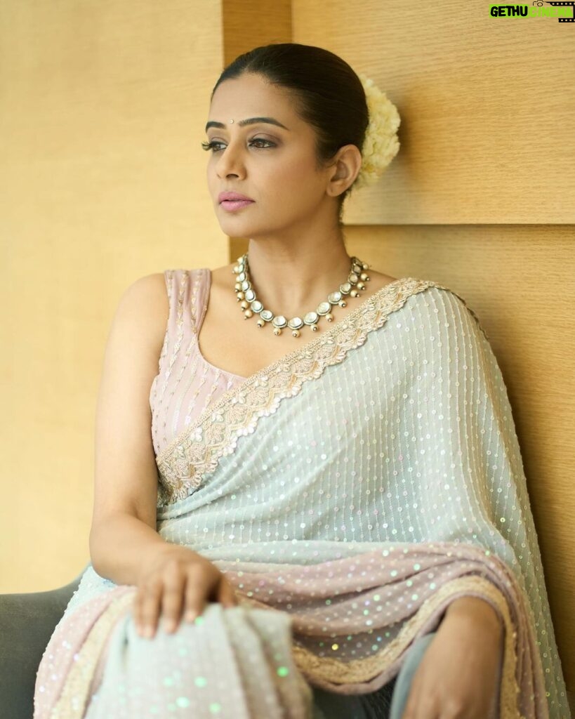Priyamani Instagram - Today was an absolute blast celebrating the success of Article 370! 🎉 Feeling incredibly humbled by the unwavering support and encouragement from all of you. As an artist, your love means the world. Here’s to more moments like these! 🙌 #Article370 #Grateful 📸 @palashsverma Styled by @theitembomb ❤ Wearing @bhumikagrover Jewels by @raabtabyrahul MUH : @pradeep_makeup @shobhahawale Jio Studios