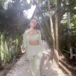 Priyanka Chahar Choudhary Instagram - Cz the audio is trending so dropping a random reel lol 😋