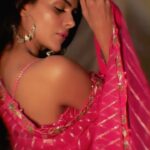Priyanka Chahar Choudhary Instagram - 💖💖💖 Outfit: @sheelasuthar.in x @vblitzcommunications Video: @portraitdeewana Make up & Hair: @makeoverbysejalthakkar