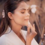 Priyanka Chahar Choudhary Instagram - Embrace the glam and sparkle this festive season with amazing discounts of up to 70% on top beauty brands, exclusively at the #AmazonGreatIndianFestival. Your perfect festive look awaits—don’t miss out on these fantastic deals! ✨ #SaleIsLive #AmazonSale #GreatIndianFestivalSale #BeautyOnAmazon #priyankachaharchoudhary #ad