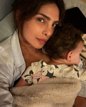 Priyanka Chopra Instagram - Took some time to feed my soul. 2023 had me spent.. maybe I still am. Here’s to a 2024 highlighted by peace, respite, family, love, joy and community. Hold your loved ones close. We are very lucky if we can. Happy new year ❤️🙏🏽