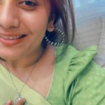 Priyanka Deshpande Instagram – Adhayum thaandi punidhamanadhu ❤️🧿
.
.
.
#family #familyfirst #love #lifeisbeautiful 
#positivevibes #onedayatatime