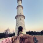 Priyanka Deshpande Instagram - All the forevers are in my hand ❤️❤️❤️❤️ . . . #girlstrip #bffs #leapday #leapyear #tajmahal #monthoflove #happyus #lettinggo #thankyougod
