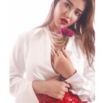 Priyanka Jawalkar Instagram – Pearl it up baby ♥️

A Self styled story ! 

📷 @i_ak_photographer