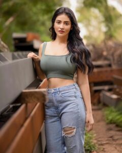 Priyanka Jawalkar Instagram - And I am bored hiding 🙈