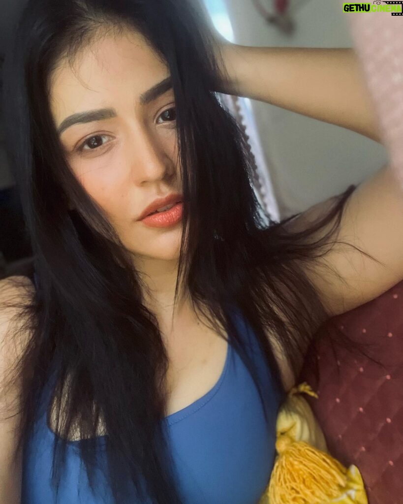 Priyanka Jawalkar Instagram - Tried the selfie game today, after forever ! Let me know how I did 😝