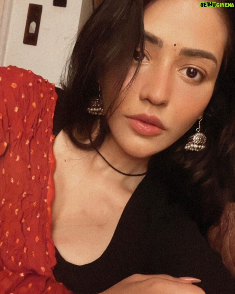 Priyanka Jawalkar Instagram - Sundaying 🙇🏼‍♀️