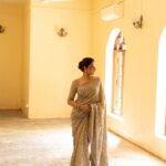 Priyanka Mohan Instagram – ✨✨✨

Outfit – @taruntahiliani 
Earrings – @karnikajewelshyd
Footwear- @shoprivr.in 
Styling – @openhousestudio.in 
Assistant by – @mithra_kandhaswaami 
@prarthanasrinivasaraja
Photos @kannasrihari 
Hair @chinnahairstylist
