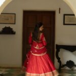 Priyanka Mohan Instagram – 🌶️🌶️🌶️

Outfit- @lajjooc
Accessories- @karnikajewelshyd
Footwear- @aprajitatoorofficial
Styled by- @openhousestudio.in
Styling team- @prarthanasrinivasaraja @mithra_kandhaswaami
Photos @kannasrihari 
Hair @chinnahairstylist