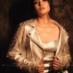 Priyanka Sarkar Instagram - #wintervibes #behindthescenes... @tales_by_suvyn @makeupbysumanganguly @moumitasani @fashiondoctor_official @imsayandey @bhaskar5100 @abhireporting