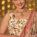 Priyanka Sarkar Instagram - Embrace the elegant threads. @qwomanindia Store Location: ASANSOL | BURDWAN | BERHAMPORE | BISTUPUR | CHAKDA | DURGAPUR | KRISHNANAGAR | LAKE MALL | MEDINIPUR | ROURKELA | RANAGHAT | SODPUR | SRIRAMPUR | JAYNAGAR (BIHAR) | GUWAHATI | HAZARIBAGH | PATNA. #ladiesethinicwear #qwomanspride #Q #newstyle #womensfashion #everydayfashion