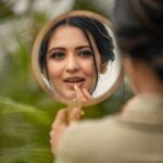 Priyanka Sarkar Instagram - @aajkaal.in @sayantan_dutta_photography @makeup_abhijithchanda @fashiondoctor_official