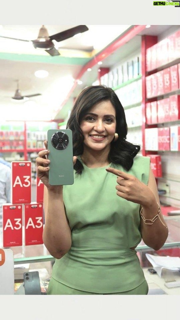 Priyanka Sarkar Instagram - Unveiling the all-new #RedmiA3 in Asansol & Durgapur was truly a delightful moment! This device is unquestionably extraordinary! Boasting its 90Hz Smooth Display, refined Premium Halo Design, and the capacity for up to 12GB* RAM, it has swiftly become my preferred option, and it could be yours as well! Waste no time, take the plunge now, and kickstart your ultimate smartphone adventure! #SmoothAndStylish @xiaomiindia @redmiindia