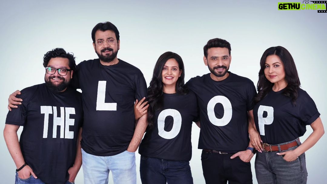 Priyanka Sarkar Instagram - Where the time stops... #TheLOOP begins !!! Be in the Loop with " the main cast " #ChiranjeetChakraborty, @indranidutta_official , @priyankasarkarz , @ishanmazumderofficial !!! Story & Direction by ...@arghadeepchat •Produced by #ImageEntertainment. •Presented by @69creativeent .